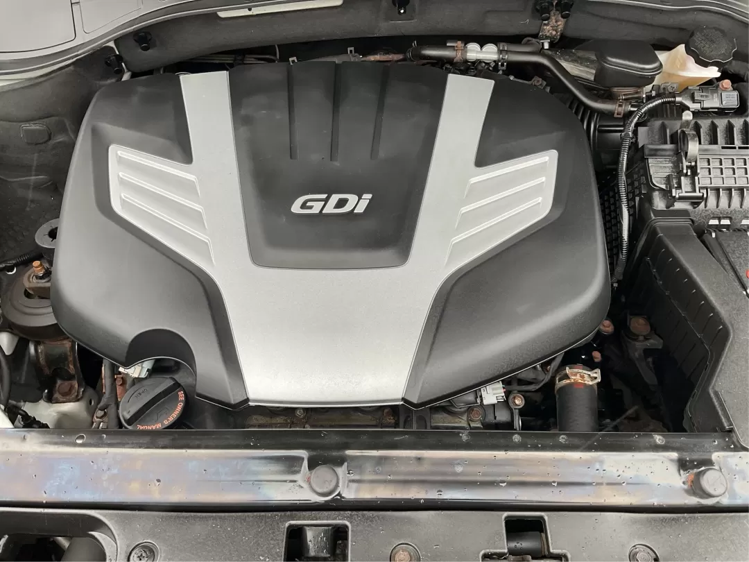 2014 Hyundai Santa Fe GLS (KM8SM4HF5EU) with an Lambda II 3.3L V-6 gasoline direct injection engine, located at 8750 N County Rd 25A, Piqua, OH, 45356, (937) 908-9800, 40.164391, -84.232513 - Looking for the perfect SUV to complement your busy lifestyle? Look no further than the 2014 Hyundai Santa Fe GLS, a vehicle designed for families, adventurers, and commuters alike. This reliable SUV, available at Advantage Car and Credit in Fairborn, OH, provides ample space, comfort, and modern fe - Photo#10