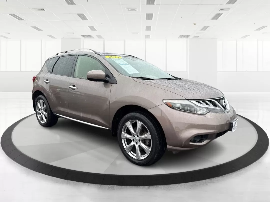 2014 Nissan Murano LE (JN8AZ1MW9EW) with an 3.5L V-6 DOHC engine, located at 1951 S Dayton Lakeview Rd., New Carlisle, OH, 45344, (937) 908-9800, 39.890999, -84.050255 - **Explore Adventure and Comfort with the 2014 Nissan Murano LE in Tinted Bronze Metallic!**<br /> <br /> Are you and your family ready for your next adventure? Whether it's a weekend getaway to the nearby Wright-Patterson Air Force Base or daily commutes through Fairborn, the 2014 Nissan Murano LE i - Photo#0