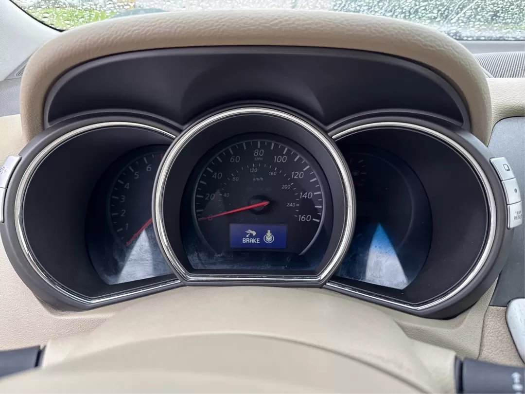 2014 Nissan Murano LE (JN8AZ1MW9EW) with an 3.5L V-6 DOHC engine, located at 1951 S Dayton Lakeview Rd., New Carlisle, OH, 45344, (937) 908-9800, 39.890999, -84.050255 - **Explore Adventure and Comfort with the 2014 Nissan Murano LE in Tinted Bronze Metallic!**<br /> <br /> Are you and your family ready for your next adventure? Whether it's a weekend getaway to the nearby Wright-Patterson Air Force Base or daily commutes through Fairborn, the 2014 Nissan Murano LE i - Photo#14
