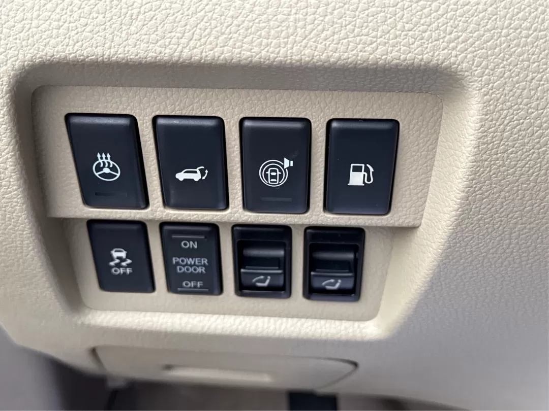2014 Nissan Murano LE (JN8AZ1MW9EW) with an 3.5L V-6 DOHC engine, located at 1951 S Dayton Lakeview Rd., New Carlisle, OH, 45344, (937) 908-9800, 39.890999, -84.050255 - **Explore Adventure and Comfort with the 2014 Nissan Murano LE in Tinted Bronze Metallic!**<br /> <br /> Are you and your family ready for your next adventure? Whether it's a weekend getaway to the nearby Wright-Patterson Air Force Base or daily commutes through Fairborn, the 2014 Nissan Murano LE i - Photo#16