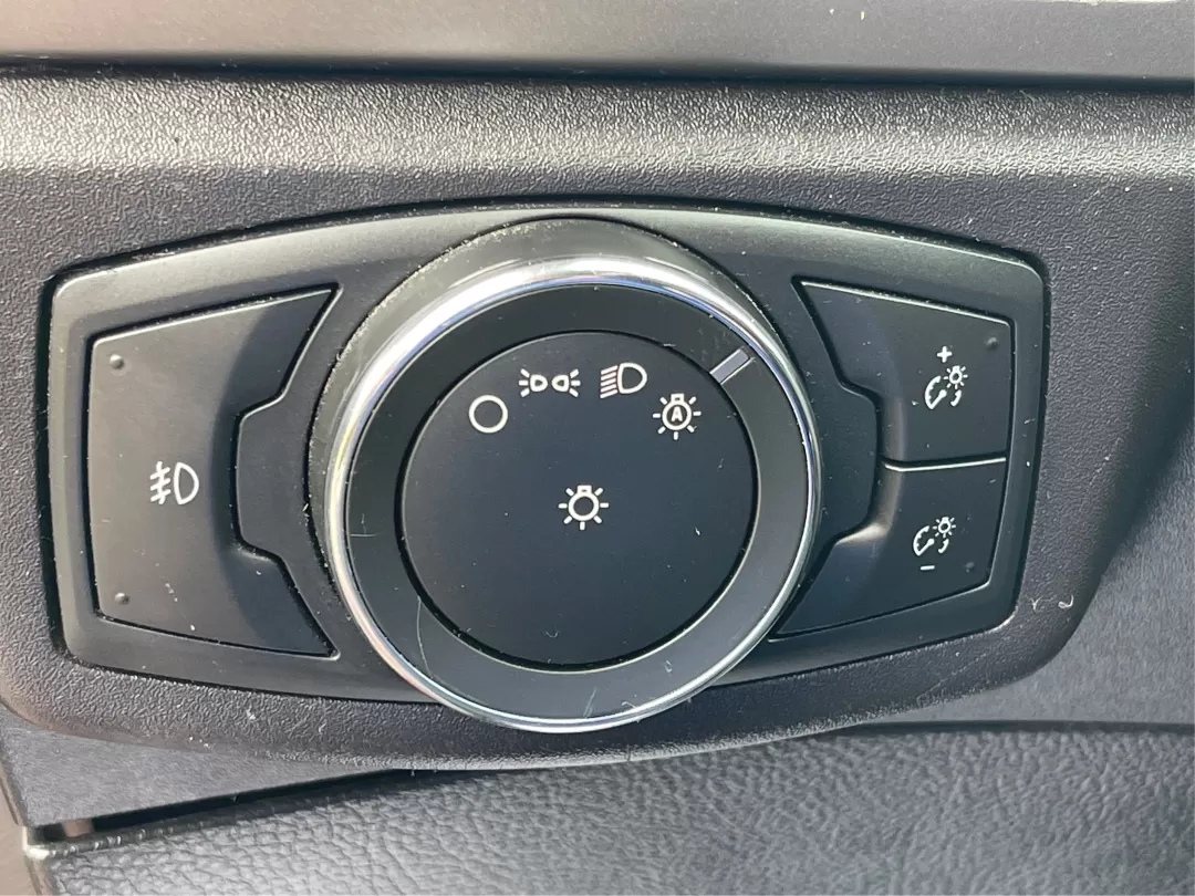 2016 Ford Fusion SE (3FA6P0HD7GR) with an Other engine, located at 880 E. National Road, Vandalia, OH, 45377, (937) 908-9800, 39.891918, -84.183594 - Experience the perfect blend of style, comfort, and reliability with this 2016 Ford Fusion SE, available now at Advantage Car and Credit in Fairborn, OH. Whether you're a commuter navigating the busy streets of downtown Fairborn or a growing family looking for a dependable vehicle for your weekend a - Photo#15