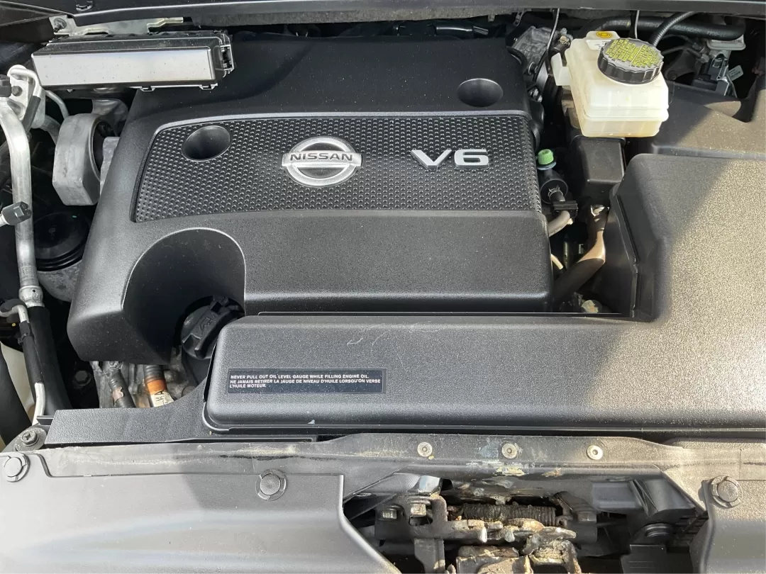 2013 Nissan Pathfinder SV (5N1AR2MM5DC) with an 3.5L V-6 DOHC engine, located at 1230 East Main St, Xenia, OH, 45385, (937) 908-9800, 39.688026, -83.910172 - Photo#10