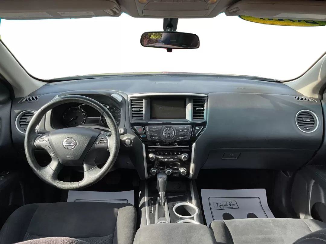 2013 Nissan Pathfinder SV (5N1AR2MM5DC) with an 3.5L V-6 DOHC engine, located at 1230 East Main St, Xenia, OH, 45385, (937) 908-9800, 39.688026, -83.910172 - Photo#19