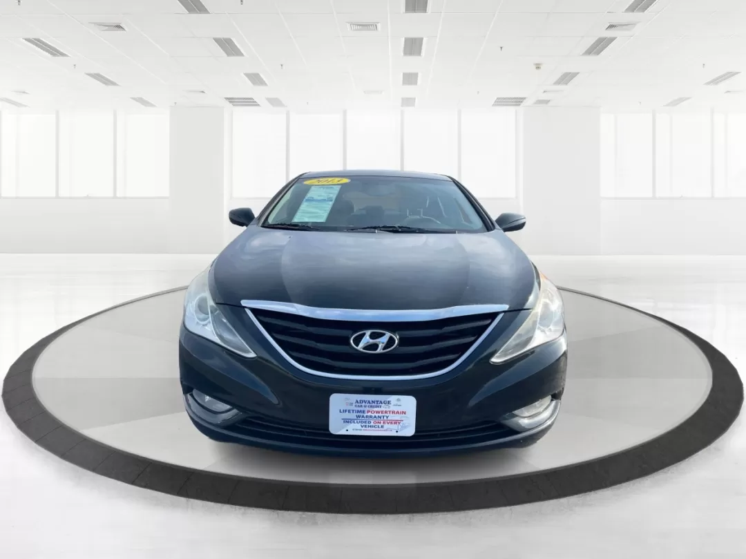 2013 Hyundai Sonata GLS (5NPEB4AC6DH) with an 2.4L I-4 gasoline direct injection engine, located at 401 Woodman Dr, Riverside, OH, 45431, (937) 908-9800, 39.760899, -84.123421 - Photo#6
