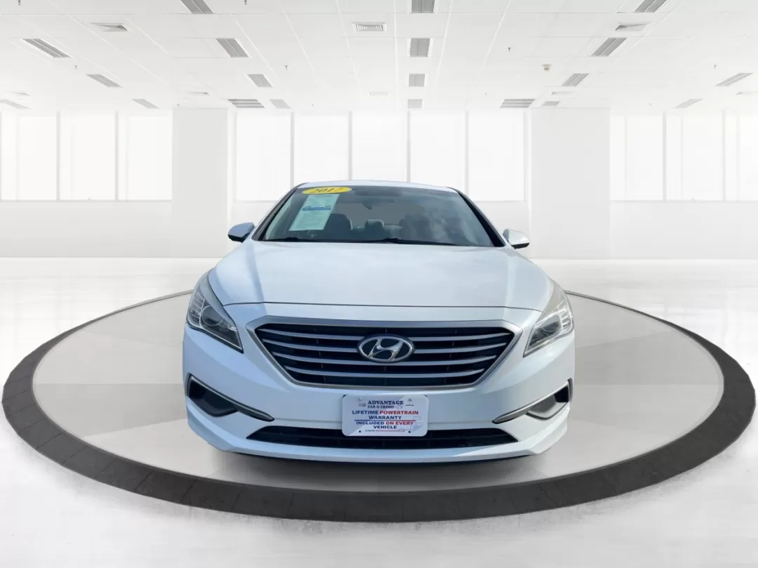 2017 Hyundai Sonata Base (5NPE24AF6HH) with an Other engine, located at 1230 East Main St, Xenia, OH, 45385, (937) 908-9800, 39.688026, -83.910172 - Photo#6