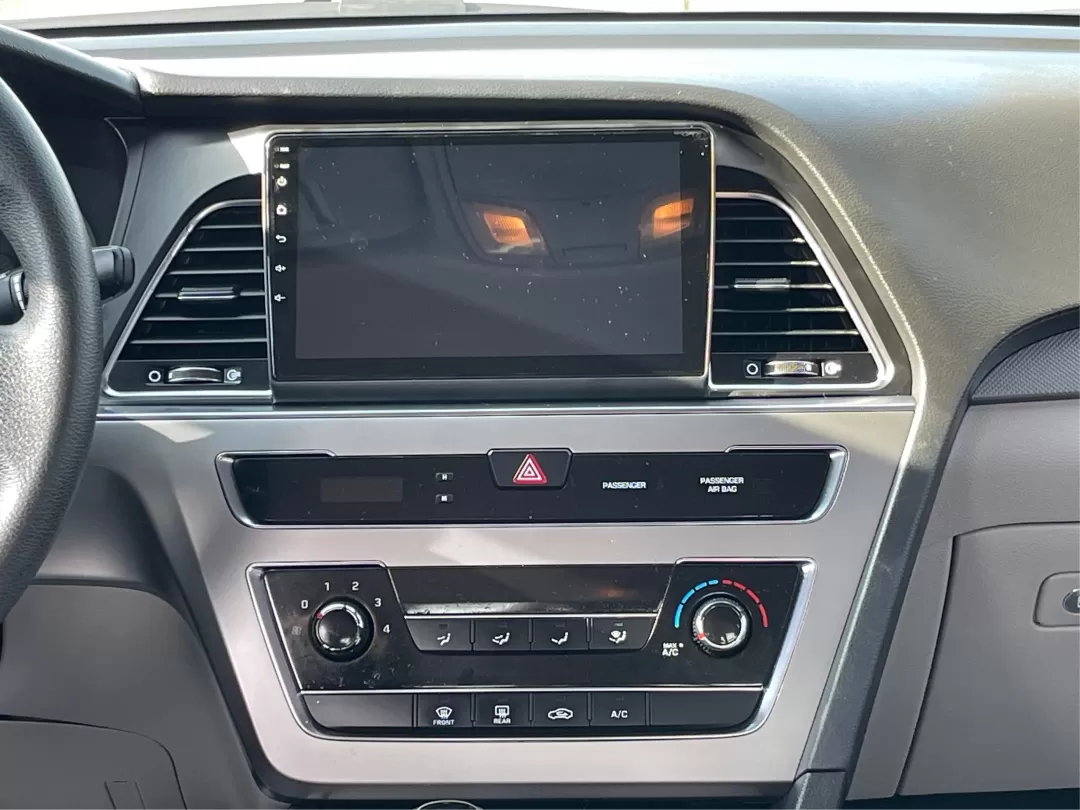 2017 Hyundai Sonata Base (5NPE24AF6HH) with an Other engine, located at 1230 East Main St, Xenia, OH, 45385, (937) 908-9800, 39.688026, -83.910172 - Photo#12