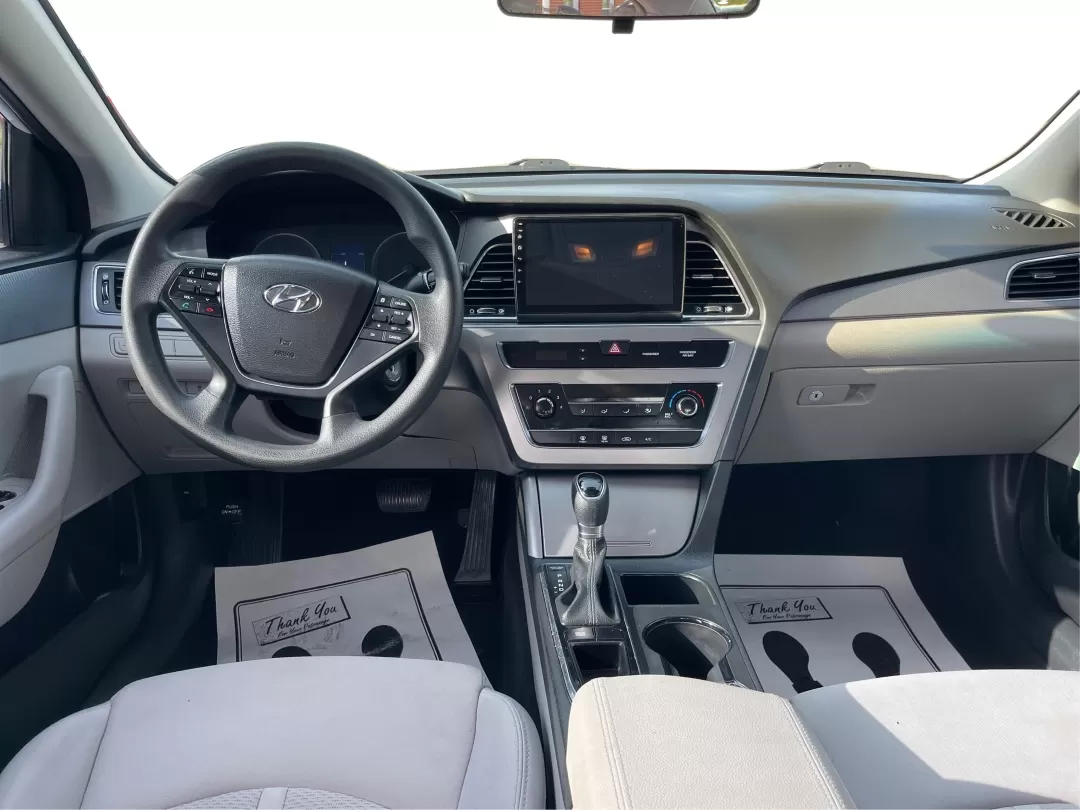 2017 Hyundai Sonata Base (5NPE24AF6HH) with an Other engine, located at 1230 East Main St, Xenia, OH, 45385, (937) 908-9800, 39.688026, -83.910172 - Photo#20