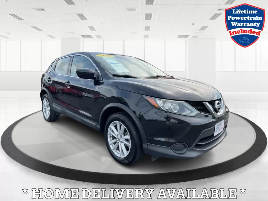 photo of 2017 Nissan Rogue S