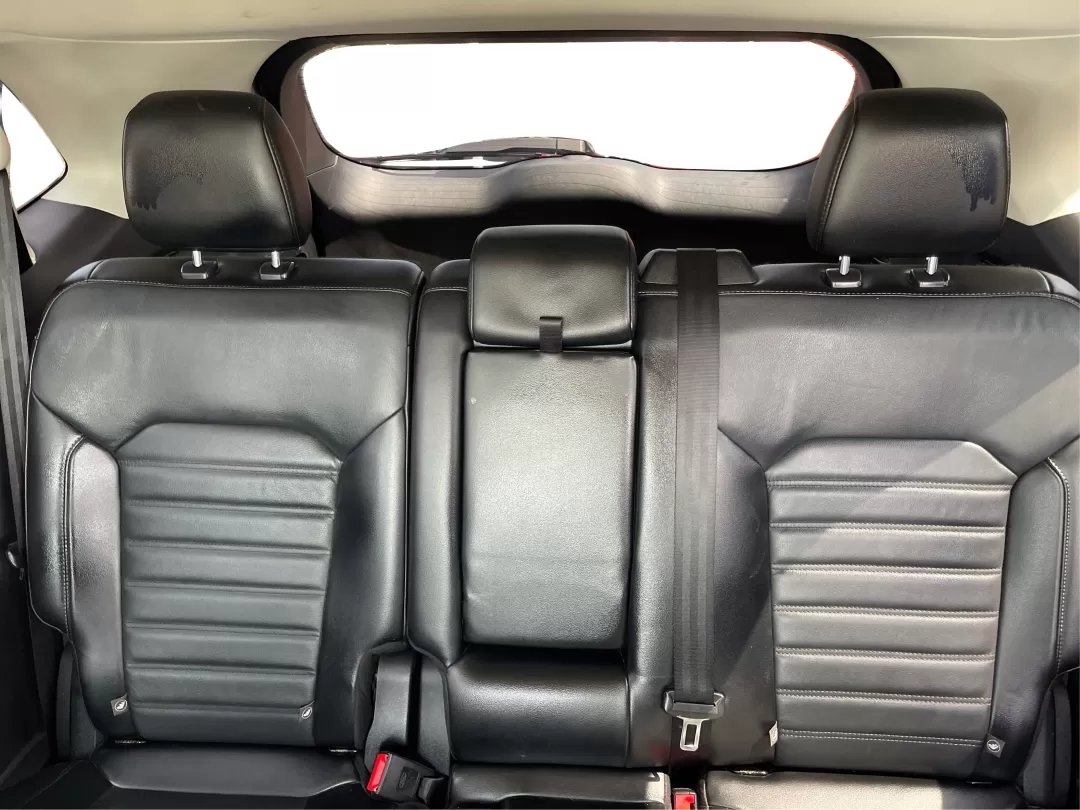2015 Ford Edge SEL (2FMTK3J94FB) with an Other engine, located at 1230 East Main St, Xenia, OH, 45385, (937) 908-9800, 39.688026, -83.910172 - Elevate your everyday adventures with the perfect blend of style, comfort, and practicality! Introducing the 2015 Ford Edge SEL, a versatile SUV designed for families, commuters, and weekend explorers alike. With its spacious interior and advanced features, this vehicle effortlessly fits into your l - Photo#12