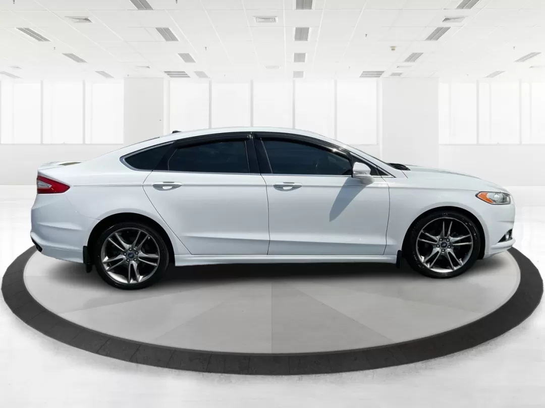 2013 Ford Fusion Titanium (3FA6P0D93DR) with an EcoBoost 2L I-4 gasoline direct injection engine, located at 1230 East Main St, Xenia, OH, 45385, (937) 908-9800, 39.688026, -83.910172 - Photo#1