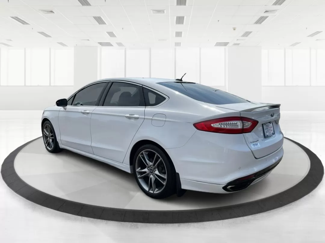 2013 Ford Fusion Titanium (3FA6P0D93DR) with an EcoBoost 2L I-4 gasoline direct injection engine, located at 1230 East Main St, Xenia, OH, 45385, (937) 908-9800, 39.688026, -83.910172 - Photo#4