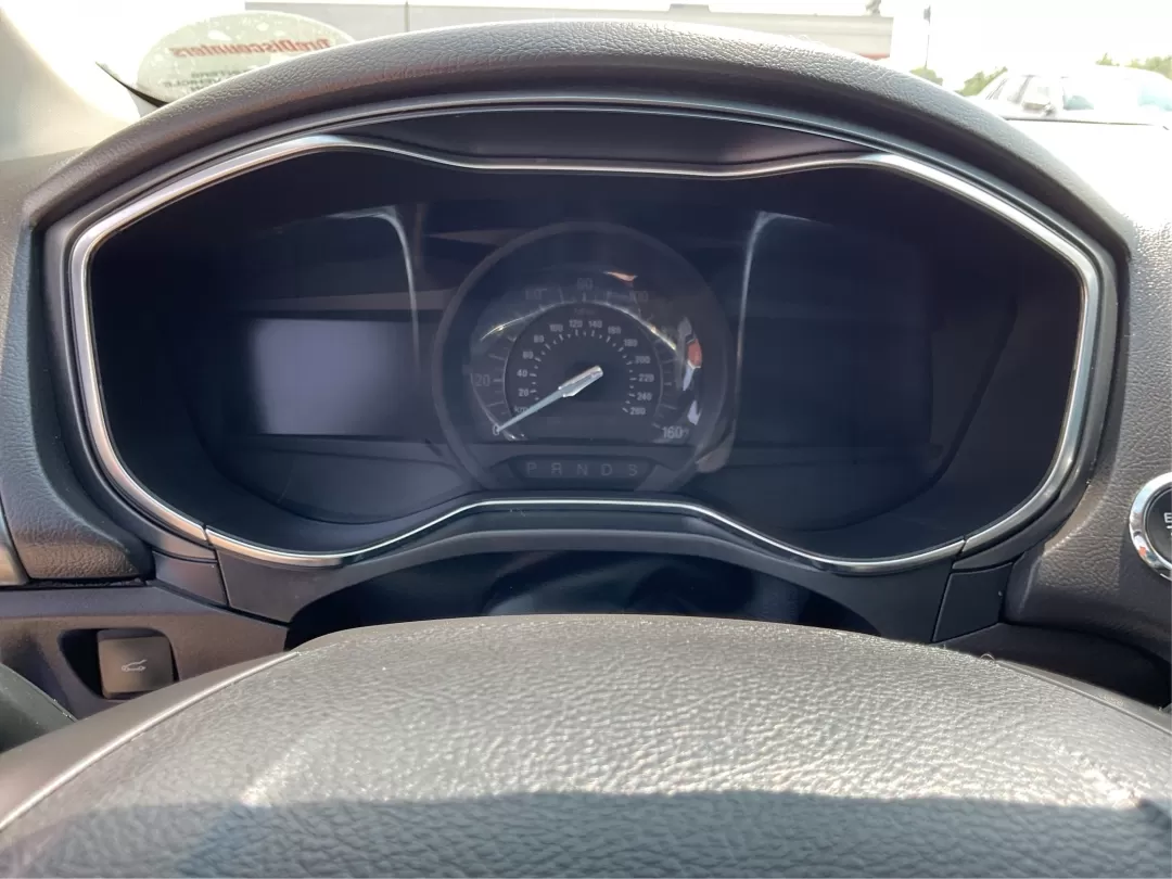 2013 Ford Fusion Titanium (3FA6P0D93DR) with an EcoBoost 2L I-4 gasoline direct injection engine, located at 1230 East Main St, Xenia, OH, 45385, (937) 908-9800, 39.688026, -83.910172 - Photo#13