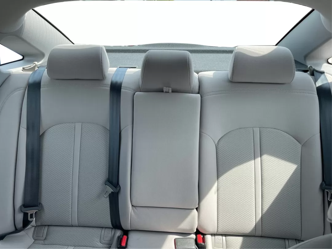 2017 Hyundai Sonata SE (5NPE24AF7HH) with an 2.4L I-4 gasoline direct injection engine, located at 880 E. National Road, Vandalia, OH, 45377, (937) 908-9800, 39.891918, -84.183594 - Photo#13