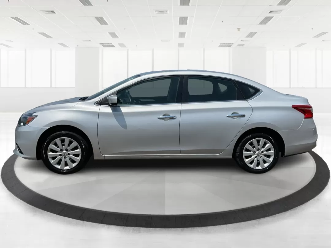 2017 Nissan Sentra S (3N1AB7AP3HY) with an 1.8L I-4 DOHC engine, located at 401 Woodman Dr, Riverside, OH, 45431, (937) 908-9800, 39.760899, -84.123421 - **Drive into Adventure with the 2017 Nissan Sentra at Advantage Car and Credit!**<br /> <br /> Imagine hitting the open road in a stylish and reliable vehicle that fits perfectly into your lifestyle. Whether you're commuting to work, running errands around Fairborn, or embarking on weekend getaways, - Photo#5