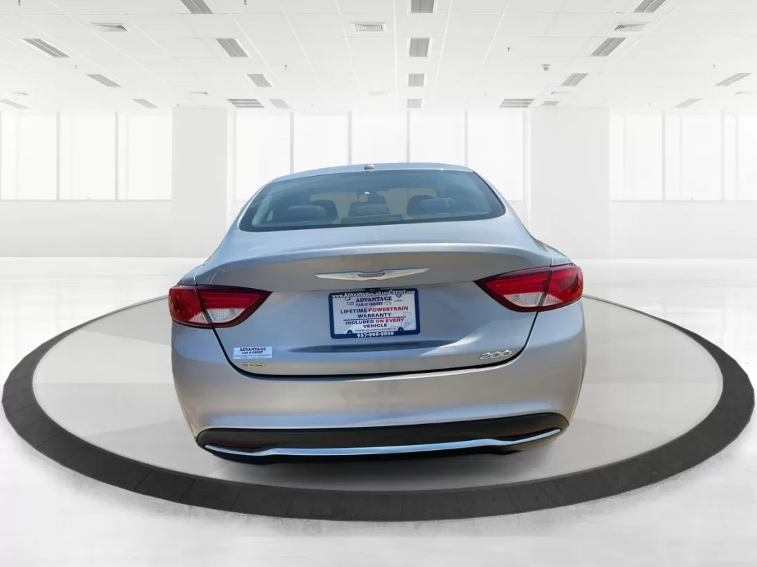 2016 Chrysler 200 Limited (1C3CCCABXGN) with an 2.4L L4 DOHC 16V engine, 9-Speed Automatic transmission, located at 401 Woodman Dr, Riverside, OH, 45431, (937) 908-9800, 39.760899, -84.123421 - Photo#3