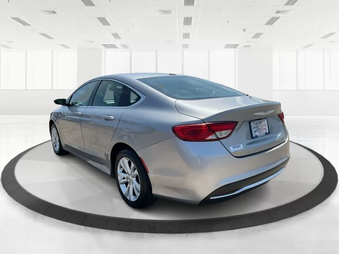 2016 Chrysler 200 Limited (1C3CCCABXGN) with an 2.4L L4 DOHC 16V engine, 9-Speed Automatic transmission, located at 401 Woodman Dr, Riverside, OH, 45431, (937) 908-9800, 39.760899, -84.123421 - Photo#4
