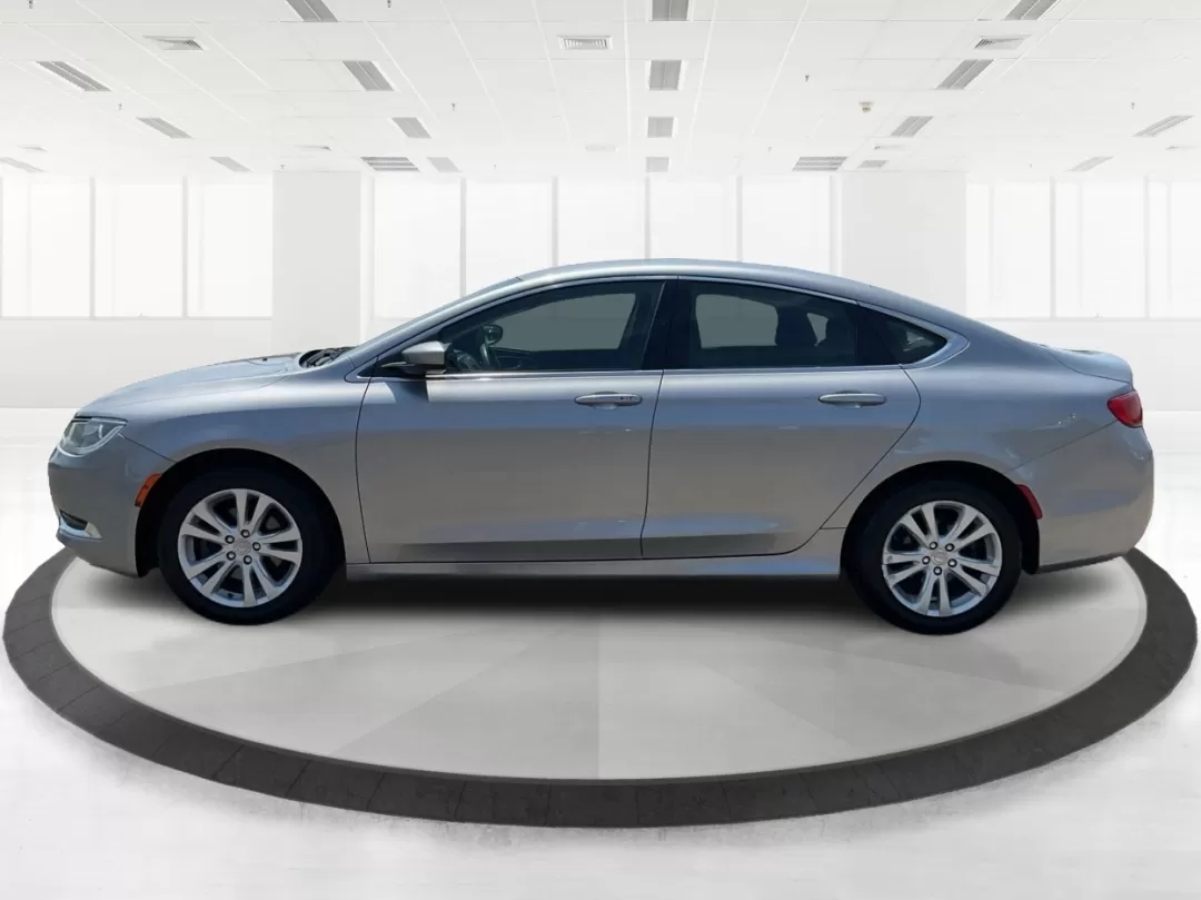 2016 Chrysler 200 Limited (1C3CCCABXGN) with an 2.4L L4 DOHC 16V engine, 9-Speed Automatic transmission, located at 401 Woodman Dr, Riverside, OH, 45431, (937) 908-9800, 39.760899, -84.123421 - Photo#5