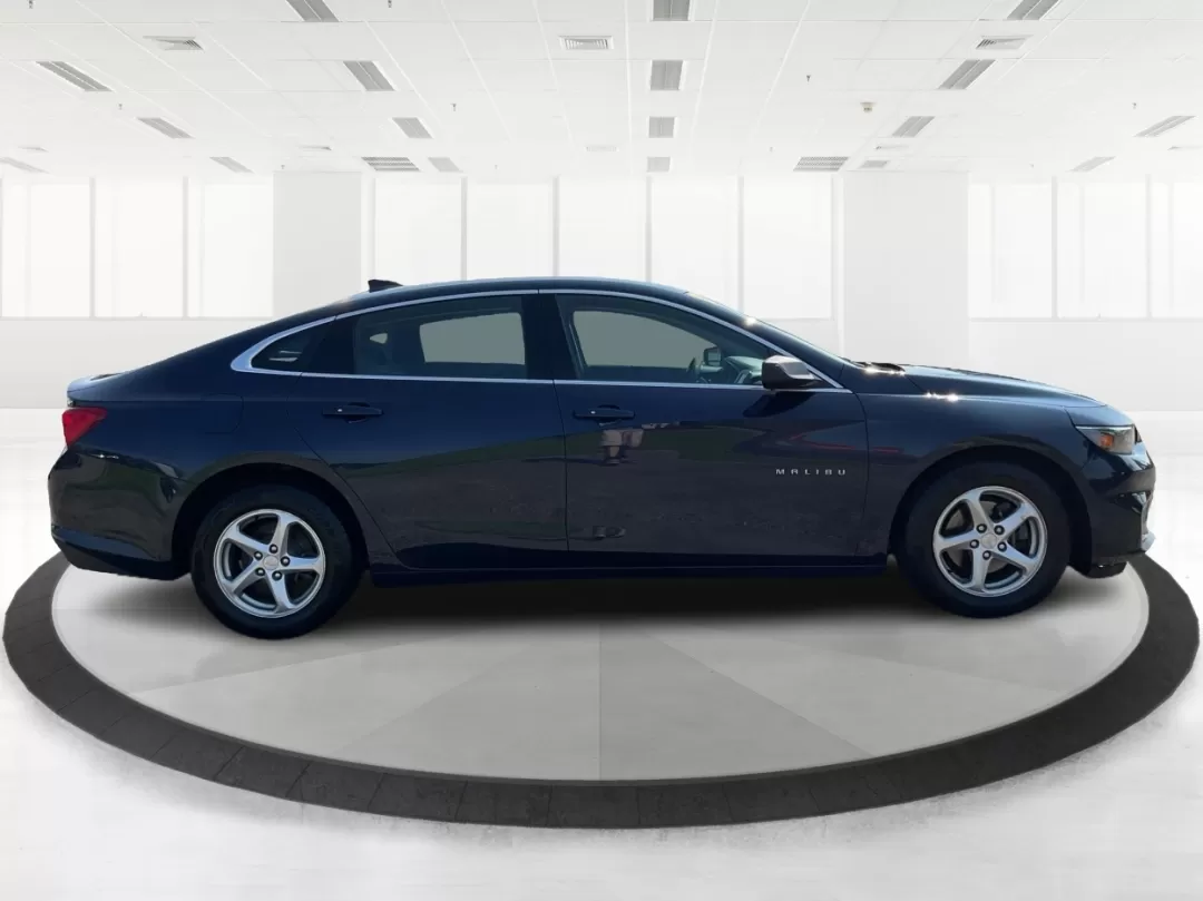 2018 Chevrolet Malibu 1LS (1G1ZB5ST0JF) with an ECOTEC 1.5L I-4 gasoline direct injection engine, located at 1184 Kauffman Ave, Fairborn, OH, 45324, (937) 908-9800, 39.807072, -84.030914 - Photo#1