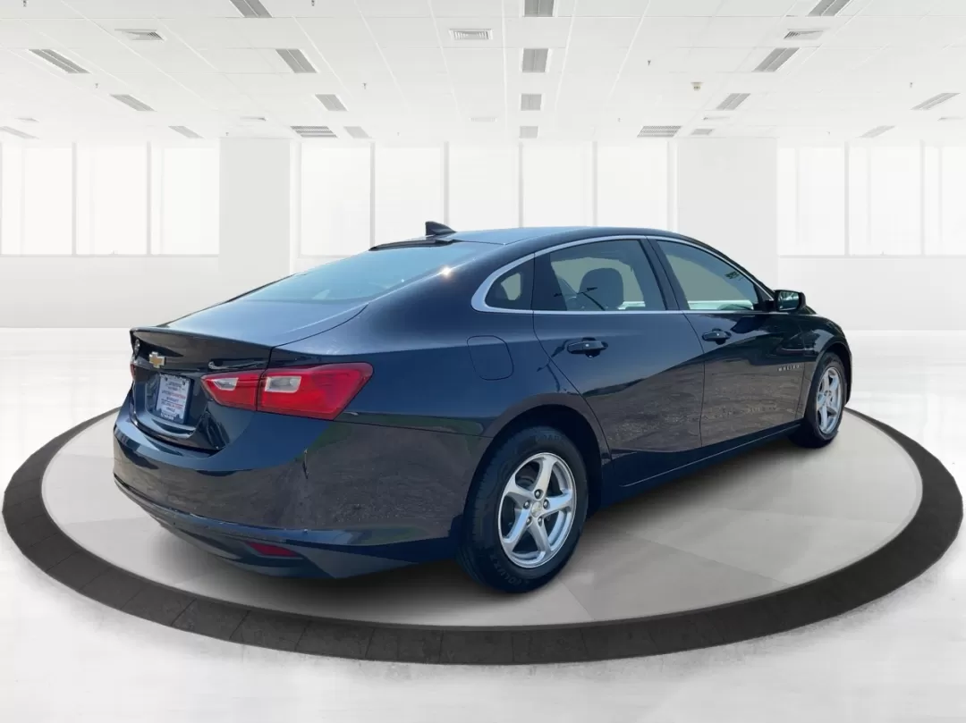 2018 Chevrolet Malibu 1LS (1G1ZB5ST0JF) with an ECOTEC 1.5L I-4 gasoline direct injection engine, located at 1184 Kauffman Ave, Fairborn, OH, 45324, (937) 908-9800, 39.807072, -84.030914 - Photo#2