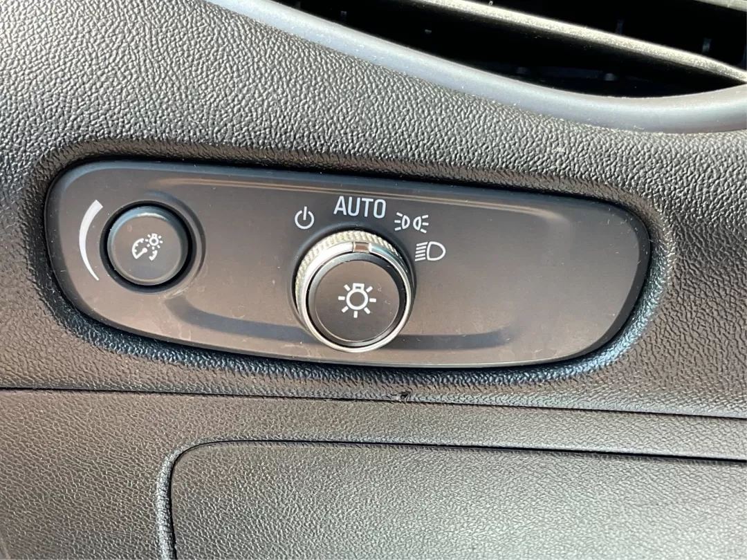 2018 Chevrolet Malibu 1LS (1G1ZB5ST0JF) with an ECOTEC 1.5L I-4 gasoline direct injection engine, located at 1184 Kauffman Ave, Fairborn, OH, 45324, (937) 908-9800, 39.807072, -84.030914 - Photo#17