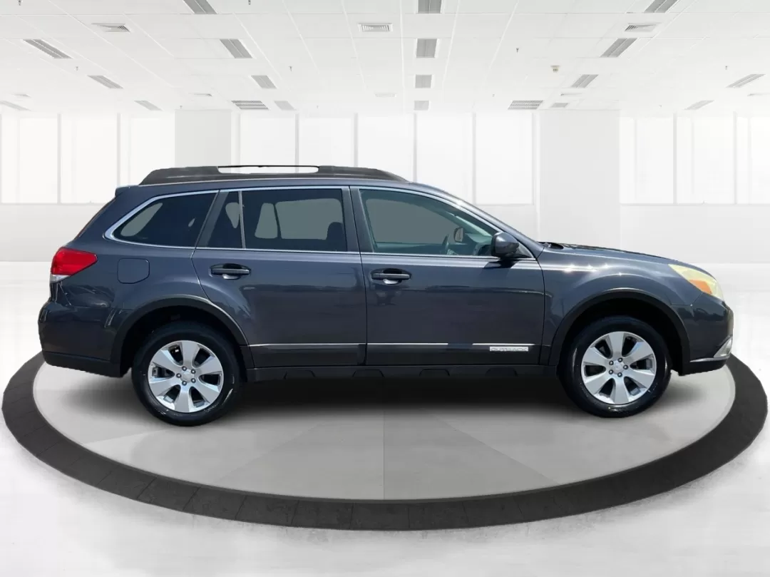 2010 Subaru Outback 2.5i Limited (4S4BRBKC5A3) with an 2.5L H-4 variable valve control engine, located at 1184 Kauffman Ave, Fairborn, OH, 45324, (937) 908-9800, 39.807072, -84.030914 - Photo#1