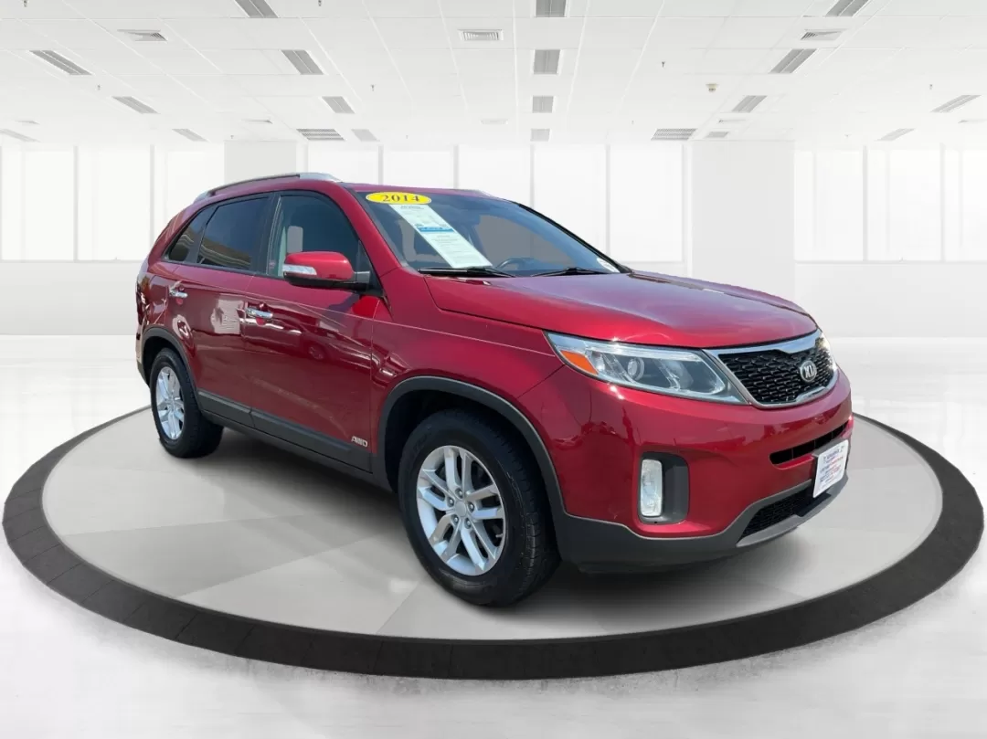 2014 Kia Sorento LX (5XYKTCA64EG) with an 2.4L I-4 gasoline direct injection engine, located at 1951 S Dayton Lakeview Rd., New Carlisle, OH, 45344, (937) 908-9800, 39.890999, -84.050255 - Photo#0
