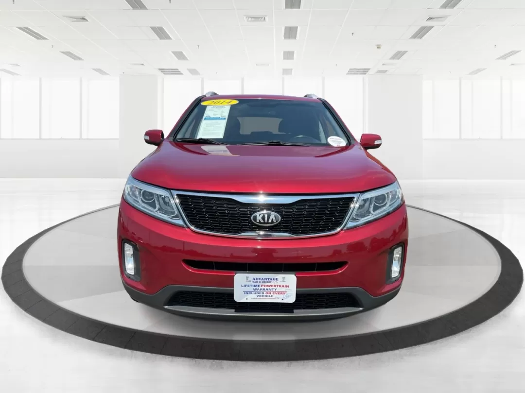 2014 Kia Sorento LX (5XYKTCA64EG) with an 2.4L I-4 gasoline direct injection engine, located at 1951 S Dayton Lakeview Rd., New Carlisle, OH, 45344, (937) 908-9800, 39.890999, -84.050255 - Photo#5