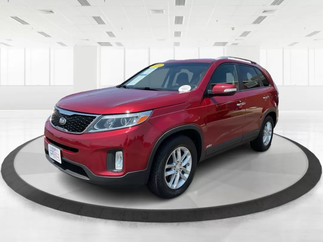 2014 Kia Sorento LX (5XYKTCA64EG) with an 2.4L I-4 gasoline direct injection engine, located at 1951 S Dayton Lakeview Rd., New Carlisle, OH, 45344, (937) 908-9800, 39.890999, -84.050255 - Photo#7
