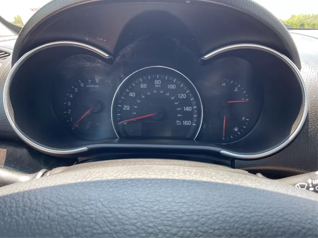 2014 Kia Sorento LX (5XYKTCA64EG) with an 2.4L I-4 gasoline direct injection engine, located at 1951 S Dayton Lakeview Rd., New Carlisle, OH, 45344, (937) 908-9800, 39.890999, -84.050255 - Photo#14