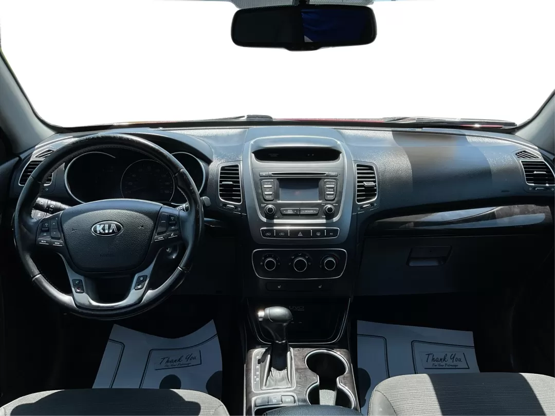 2014 Kia Sorento LX (5XYKTCA64EG) with an 2.4L I-4 gasoline direct injection engine, located at 1951 S Dayton Lakeview Rd., New Carlisle, OH, 45344, (937) 908-9800, 39.890999, -84.050255 - Photo#18