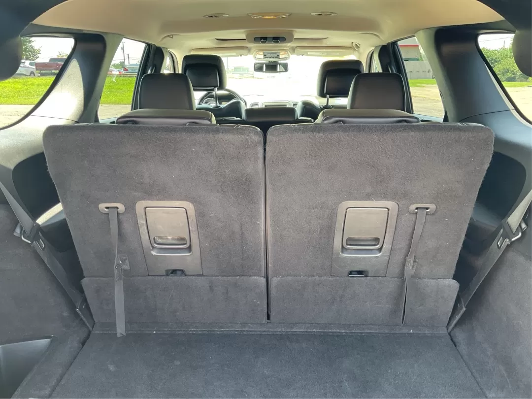 2013 Dodge Durango Citadel AWD (1C4SDJET4DC) with an 5.7L V8 OHV 16V engine, 5-Speed Automatic transmission, located at 8750 N County Rd 25A, Piqua, OH, 45356, (937) 908-9800, 40.164391, -84.232513 - Photo#10