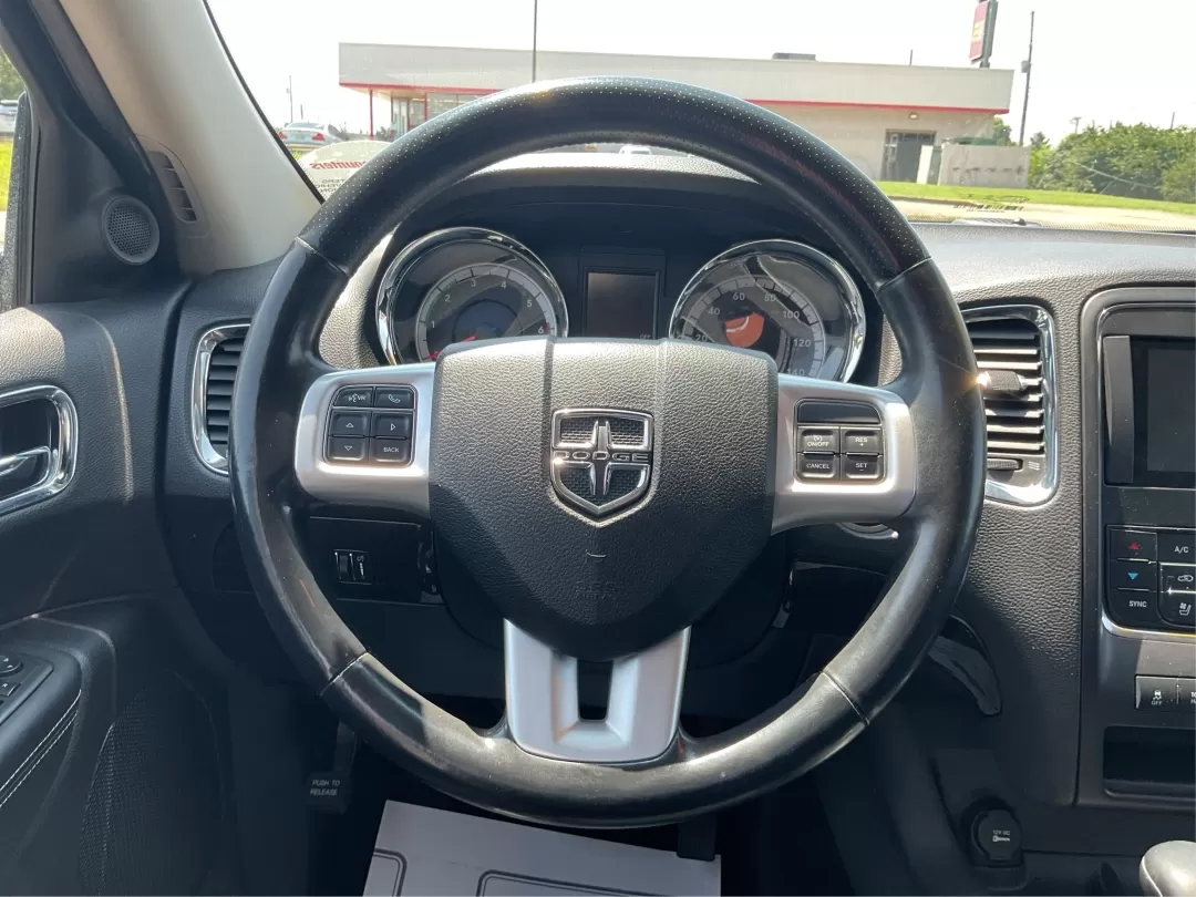 2013 Dodge Durango Citadel AWD (1C4SDJET4DC) with an 5.7L V8 OHV 16V engine, 5-Speed Automatic transmission, located at 8750 N County Rd 25A, Piqua, OH, 45356, (937) 908-9800, 40.164391, -84.232513 - Photo#14