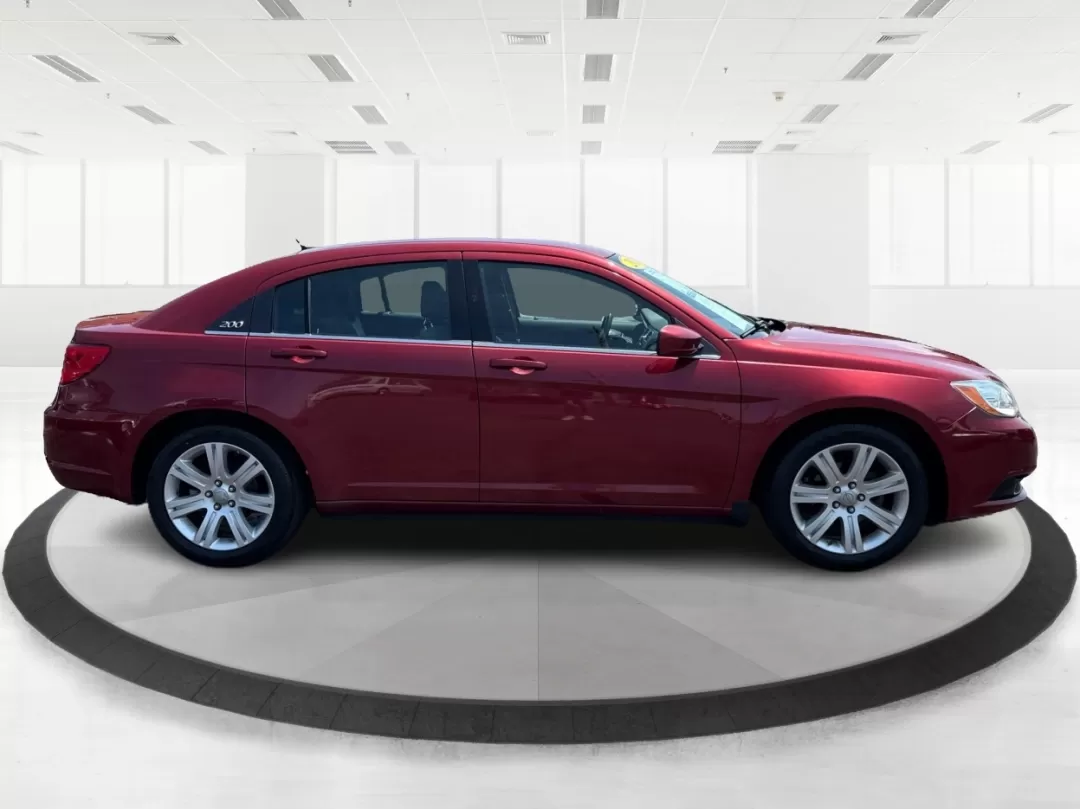 2014 Chrysler 200 Touring (1C3CCBBB6EN) with an Other engine, located at 1230 East Main St, Xenia, OH, 45385, (937) 908-9800, 39.688026, -83.910172 - Photo#1