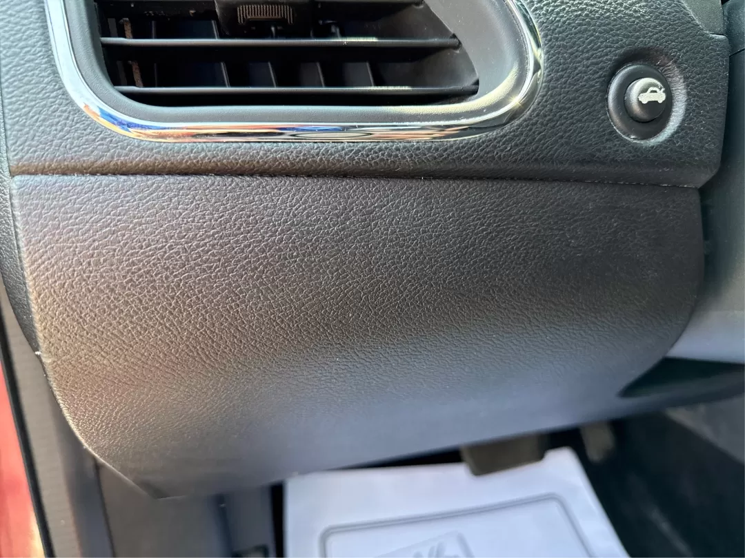 2014 Chrysler 200 Touring (1C3CCBBB6EN) with an Other engine, located at 1230 East Main St, Xenia, OH, 45385, (937) 908-9800, 39.688026, -83.910172 - Photo#17