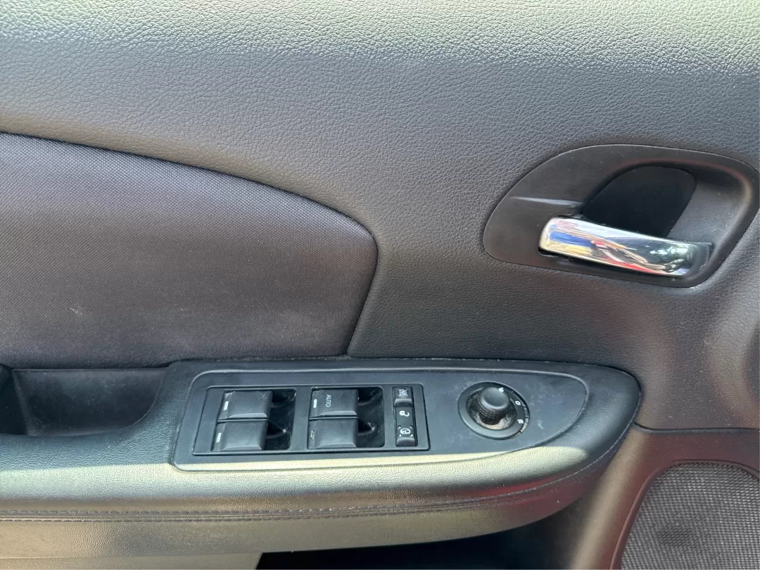 2014 Chrysler 200 Touring (1C3CCBBB6EN) with an Other engine, located at 1230 East Main St, Xenia, OH, 45385, (937) 908-9800, 39.688026, -83.910172 - Photo#19