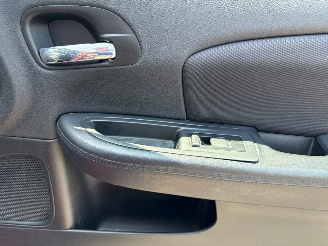 2014 Chrysler 200 Touring (1C3CCBBB6EN) with an Other engine, located at 1230 East Main St, Xenia, OH, 45385, (937) 908-9800, 39.688026, -83.910172 - Photo#20