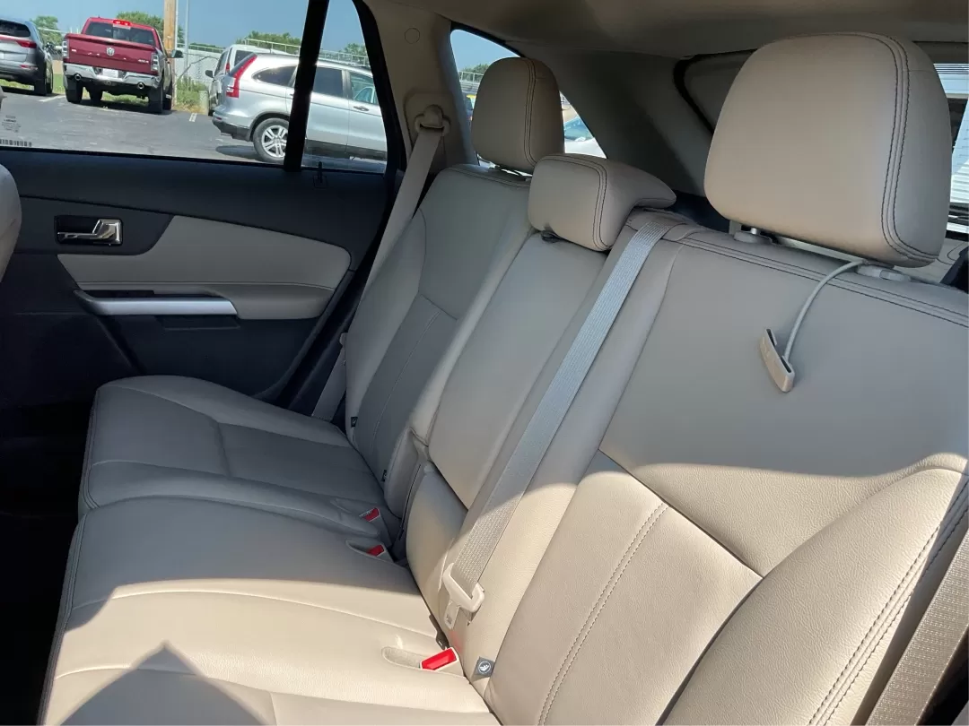 2014 Ford Edge SEL (2FMDK3JC3EB) with an Other engine, located at 1099 N County Rd 25A , Troy, OH, 45373, (937) 908-9800, 40.057079, -84.212883 - ### Discover Your New Adventure Vehicle at Advantage Car and Credit!<br /> <br /> Are you ready to elevate your daily drive or embark on weekend adventures with your loved ones? The 2014 Ford Edge SEL is designed for those who crave a blend of comfort, versatility, and style. With ample space for fa - Photo#10