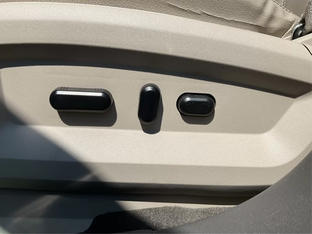2014 Ford Edge SEL (2FMDK3JC3EB) with an Other engine, located at 1099 N County Rd 25A , Troy, OH, 45373, (937) 908-9800, 40.057079, -84.212883 - ### Discover Your New Adventure Vehicle at Advantage Car and Credit!<br /> <br /> Are you ready to elevate your daily drive or embark on weekend adventures with your loved ones? The 2014 Ford Edge SEL is designed for those who crave a blend of comfort, versatility, and style. With ample space for fa - Photo#18
