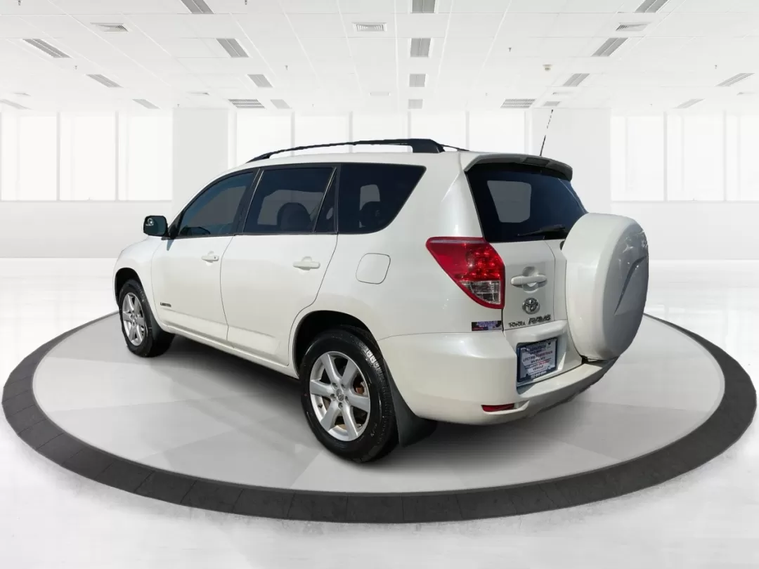 2006 Toyota RAV4 Limited (JTMBD31V365) with an 2.4L I-4 DOHC engine, located at 1230 East Main St, Xenia, OH, 45385, (937) 908-9800, 39.688026, -83.910172 - Are you ready to elevate your driving experience? Whether you're navigating the hustle and bustle of city life or embarking on weekend adventures, this 2006 Toyota RAV4 Limited is the perfect companion. Imagine a reliable vehicle that combines comfort, versatility, and style, all in one package! Ava - Photo#4
