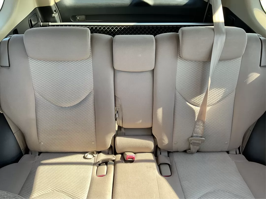2006 Toyota RAV4 Limited (JTMBD31V365) with an 2.4L I-4 DOHC engine, located at 1230 East Main St, Xenia, OH, 45385, (937) 908-9800, 39.688026, -83.910172 - Are you ready to elevate your driving experience? Whether you're navigating the hustle and bustle of city life or embarking on weekend adventures, this 2006 Toyota RAV4 Limited is the perfect companion. Imagine a reliable vehicle that combines comfort, versatility, and style, all in one package! Ava - Photo#14