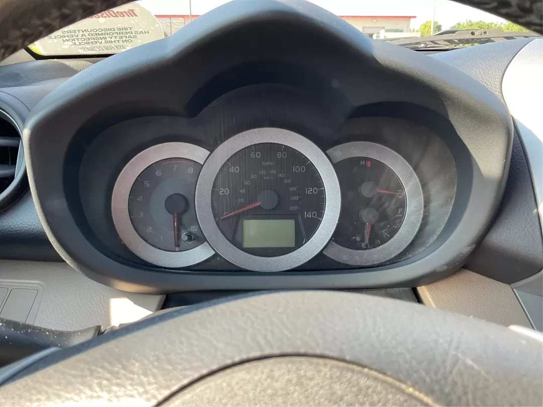 2006 Toyota RAV4 Limited (JTMBD31V365) with an 2.4L I-4 DOHC engine, located at 1230 East Main St, Xenia, OH, 45385, (937) 908-9800, 39.688026, -83.910172 - Are you ready to elevate your driving experience? Whether you're navigating the hustle and bustle of city life or embarking on weekend adventures, this 2006 Toyota RAV4 Limited is the perfect companion. Imagine a reliable vehicle that combines comfort, versatility, and style, all in one package! Ava - Photo#15