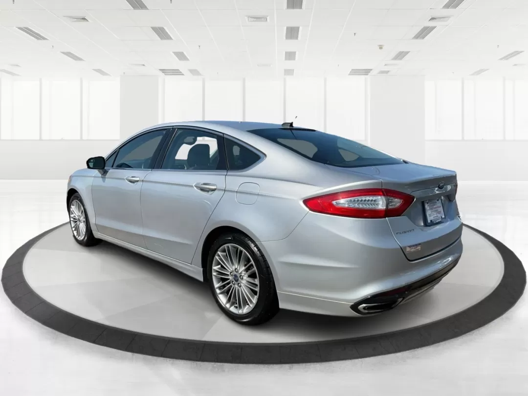 2014 Ford Fusion SE (3FA6P0H90ER) with an Other engine, located at 1184 Kauffman Ave, Fairborn, OH, 45324, (937) 908-9800, 39.807072, -84.030914 - Discover the perfect blend of style, comfort, and reliability with the 2014 Ford Fusion SE, available now at Advantage Car and Credit in Fairborn, OH. If you're on the lookout for a dependable sedan that's great for long commutes, weekend getaways, or simply running errands around the Fairborn area, - Photo#4