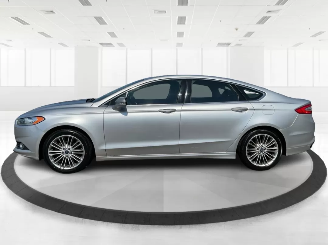 2014 Ford Fusion SE (3FA6P0H90ER) with an Other engine, located at 1184 Kauffman Ave, Fairborn, OH, 45324, (937) 908-9800, 39.807072, -84.030914 - Discover the perfect blend of style, comfort, and reliability with the 2014 Ford Fusion SE, available now at Advantage Car and Credit in Fairborn, OH. If you're on the lookout for a dependable sedan that's great for long commutes, weekend getaways, or simply running errands around the Fairborn area, - Photo#5