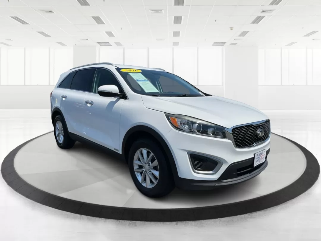 photo of 2016 Kia Sorento 2.4L LX
