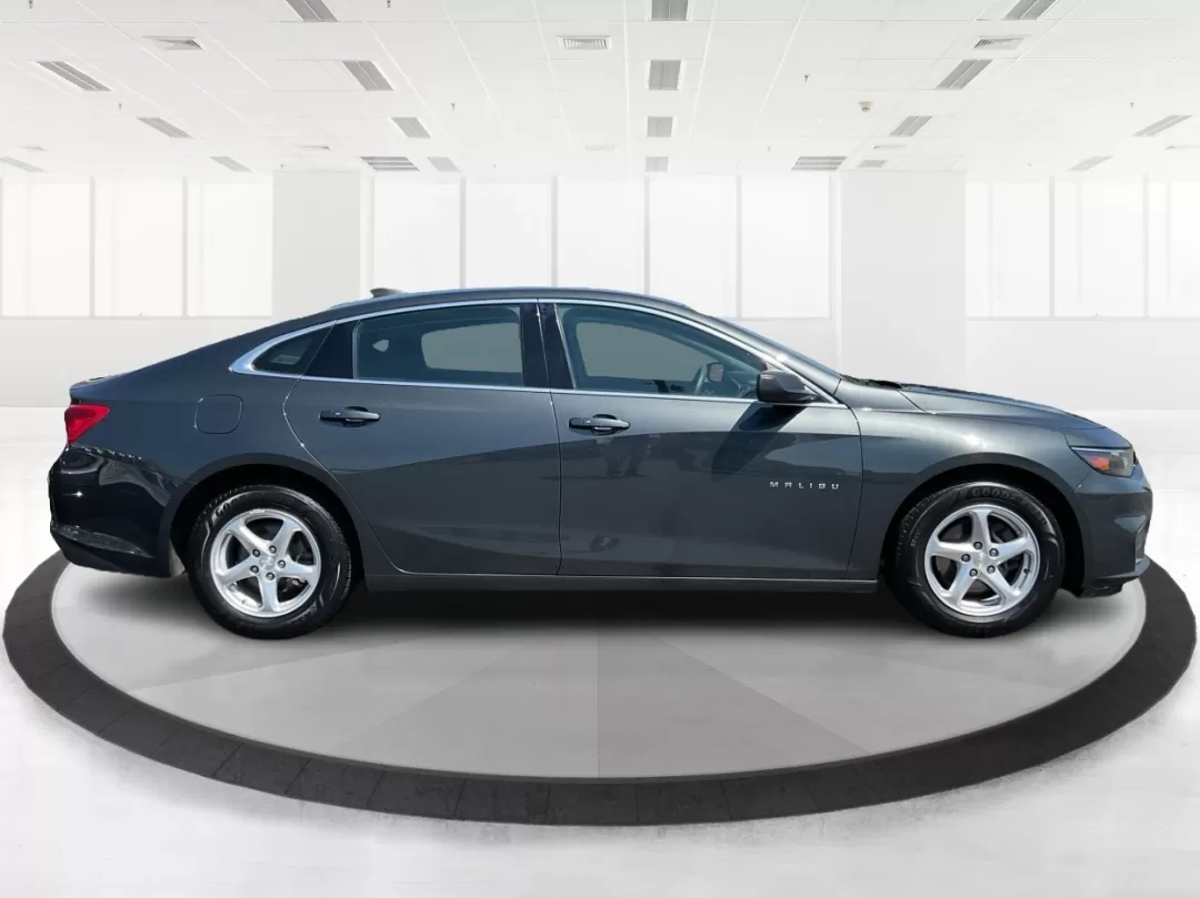2018 Chevrolet Malibu 1LS (1G1ZB5ST3JF) with an ECOTEC 1.5L I-4 gasoline direct injection engine, located at 1230 East Main St, Xenia, OH, 45385, (937) 908-9800, 39.688026, -83.910172 - Are you ready to elevate your daily commute or family outings with a reliable and stylish sedan? Look no further than the 2018 Chevrolet Malibu 1LS, available right here at Advantage Car and Credit in Fairborn, OH. This modern sedan is perfect for growing families and ideal for budget-conscious buye - Photo#1