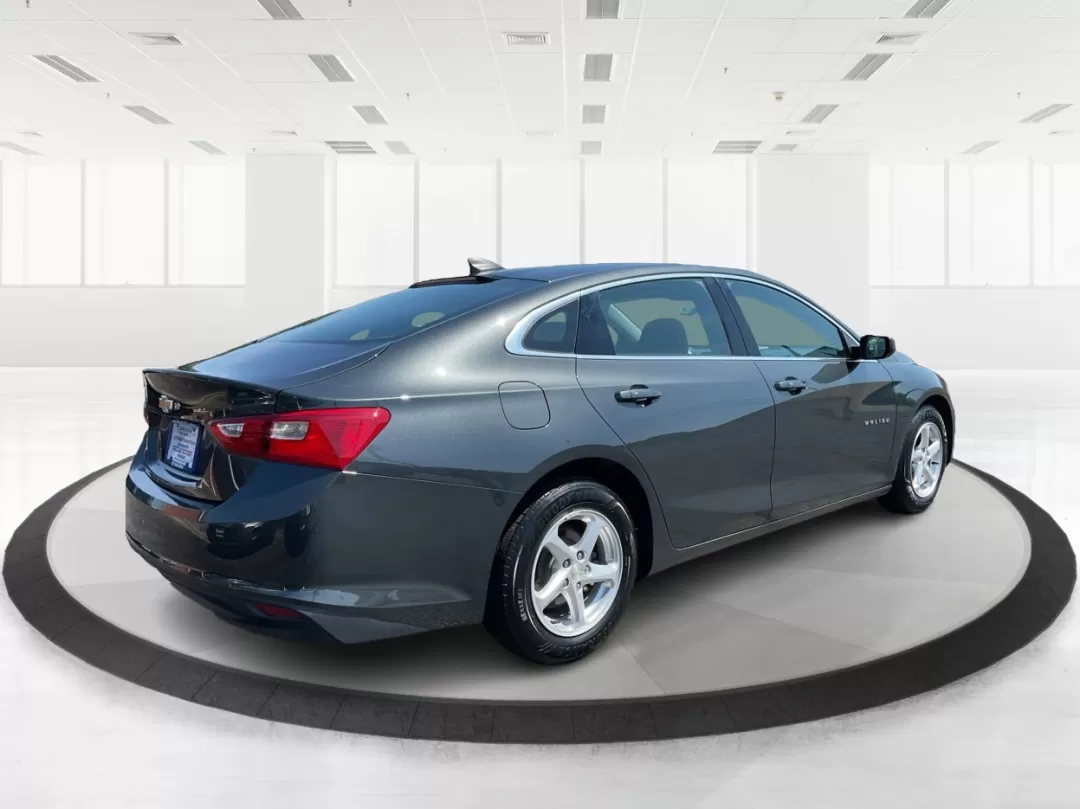 2018 Chevrolet Malibu 1LS (1G1ZB5ST3JF) with an ECOTEC 1.5L I-4 gasoline direct injection engine, located at 1230 East Main St, Xenia, OH, 45385, (937) 908-9800, 39.688026, -83.910172 - Are you ready to elevate your daily commute or family outings with a reliable and stylish sedan? Look no further than the 2018 Chevrolet Malibu 1LS, available right here at Advantage Car and Credit in Fairborn, OH. This modern sedan is perfect for growing families and ideal for budget-conscious buye - Photo#2