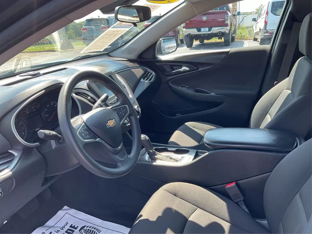 2018 Chevrolet Malibu 1LS (1G1ZB5ST3JF) with an ECOTEC 1.5L I-4 gasoline direct injection engine, located at 1230 East Main St, Xenia, OH, 45385, (937) 908-9800, 39.688026, -83.910172 - Are you ready to elevate your daily commute or family outings with a reliable and stylish sedan? Look no further than the 2018 Chevrolet Malibu 1LS, available right here at Advantage Car and Credit in Fairborn, OH. This modern sedan is perfect for growing families and ideal for budget-conscious buye - Photo#9