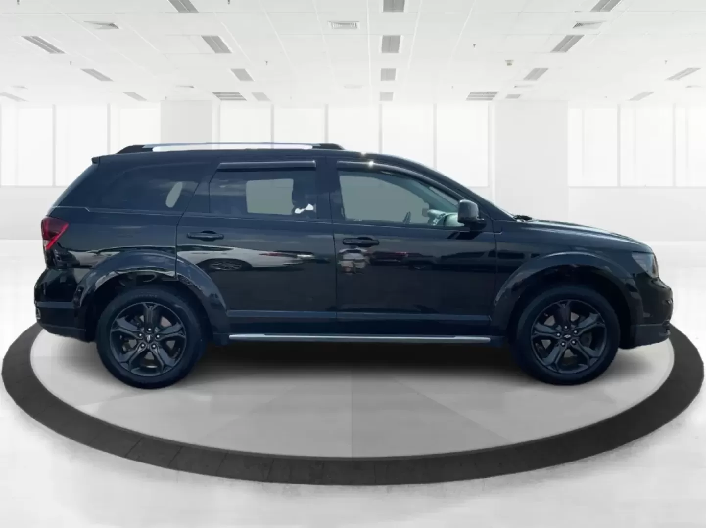 2018 Dodge Journey Crossroad AWD (3C4PDDGG7JT) with an Pentastar 3.6L V-6 DOHC engine, located at 1951 S Dayton Lakeview Rd., New Carlisle, OH, 45344, (937) 908-9800, 39.890999, -84.050255 - **Discover Adventure in the 2018 Dodge Journey Crossroad AWD at Advantage Car and Credit!**<br /> <br /> Are you ready to elevate your lifestyle with a versatile SUV that can handle your family's adventures and daily commutes? Look no further than the stunning 2018 Dodge Journey Crossroad AWD, avail - Photo#1