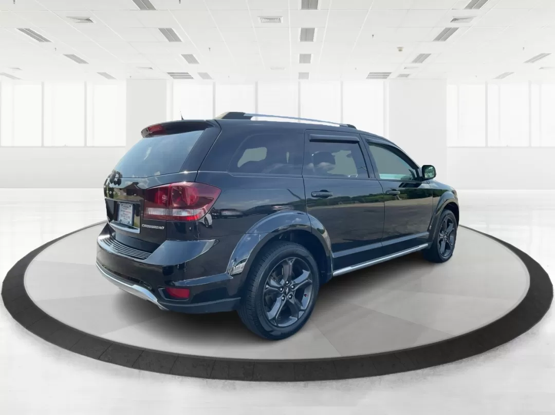 2018 Dodge Journey Crossroad AWD (3C4PDDGG7JT) with an Pentastar 3.6L V-6 DOHC engine, located at 1951 S Dayton Lakeview Rd., New Carlisle, OH, 45344, (937) 908-9800, 39.890999, -84.050255 - **Discover Adventure in the 2018 Dodge Journey Crossroad AWD at Advantage Car and Credit!**<br /> <br /> Are you ready to elevate your lifestyle with a versatile SUV that can handle your family's adventures and daily commutes? Look no further than the stunning 2018 Dodge Journey Crossroad AWD, avail - Photo#2