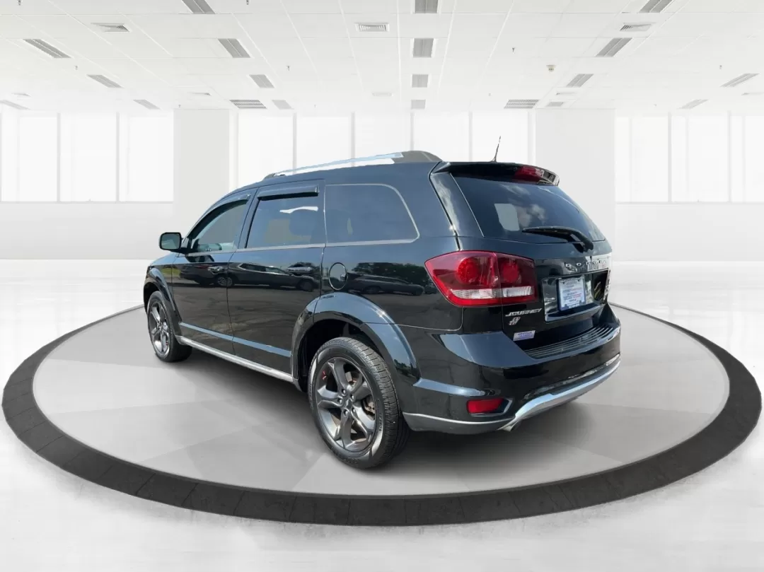2018 Dodge Journey Crossroad AWD (3C4PDDGG7JT) with an Pentastar 3.6L V-6 DOHC engine, located at 1951 S Dayton Lakeview Rd., New Carlisle, OH, 45344, (937) 908-9800, 39.890999, -84.050255 - **Discover Adventure in the 2018 Dodge Journey Crossroad AWD at Advantage Car and Credit!**<br /> <br /> Are you ready to elevate your lifestyle with a versatile SUV that can handle your family's adventures and daily commutes? Look no further than the stunning 2018 Dodge Journey Crossroad AWD, avail - Photo#4